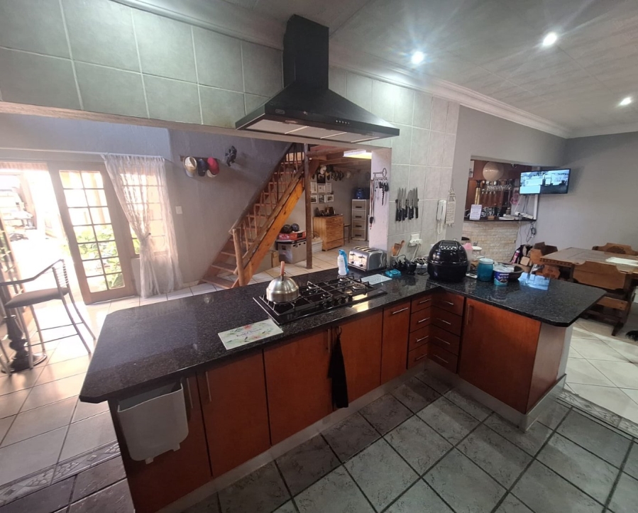 3 Bedroom Property for Sale in Pellissier Free State